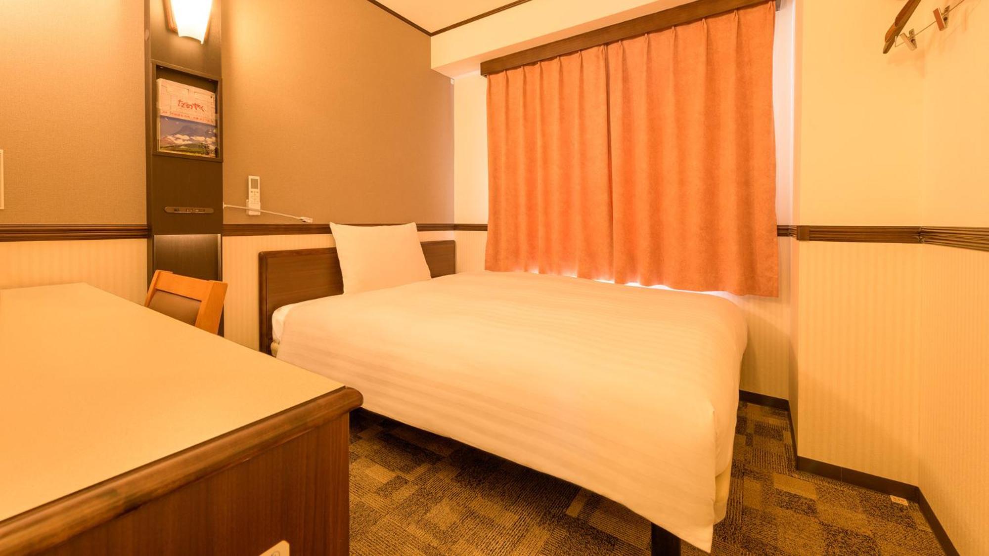 Toyoko Inn Hon-Atsugi-Eki Minami-Guchi Habitación foto